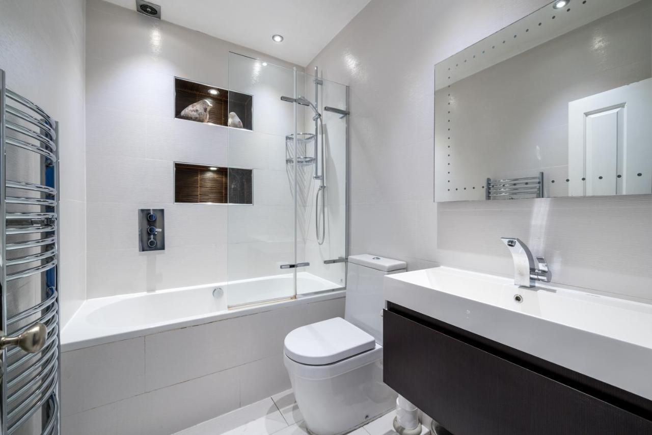 Gorgeous Flat With Garden In Battersea Apartment Лондон Екстериор снимка