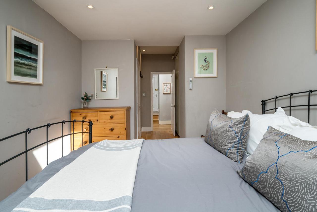 Gorgeous Flat With Garden In Battersea Apartment Лондон Екстериор снимка