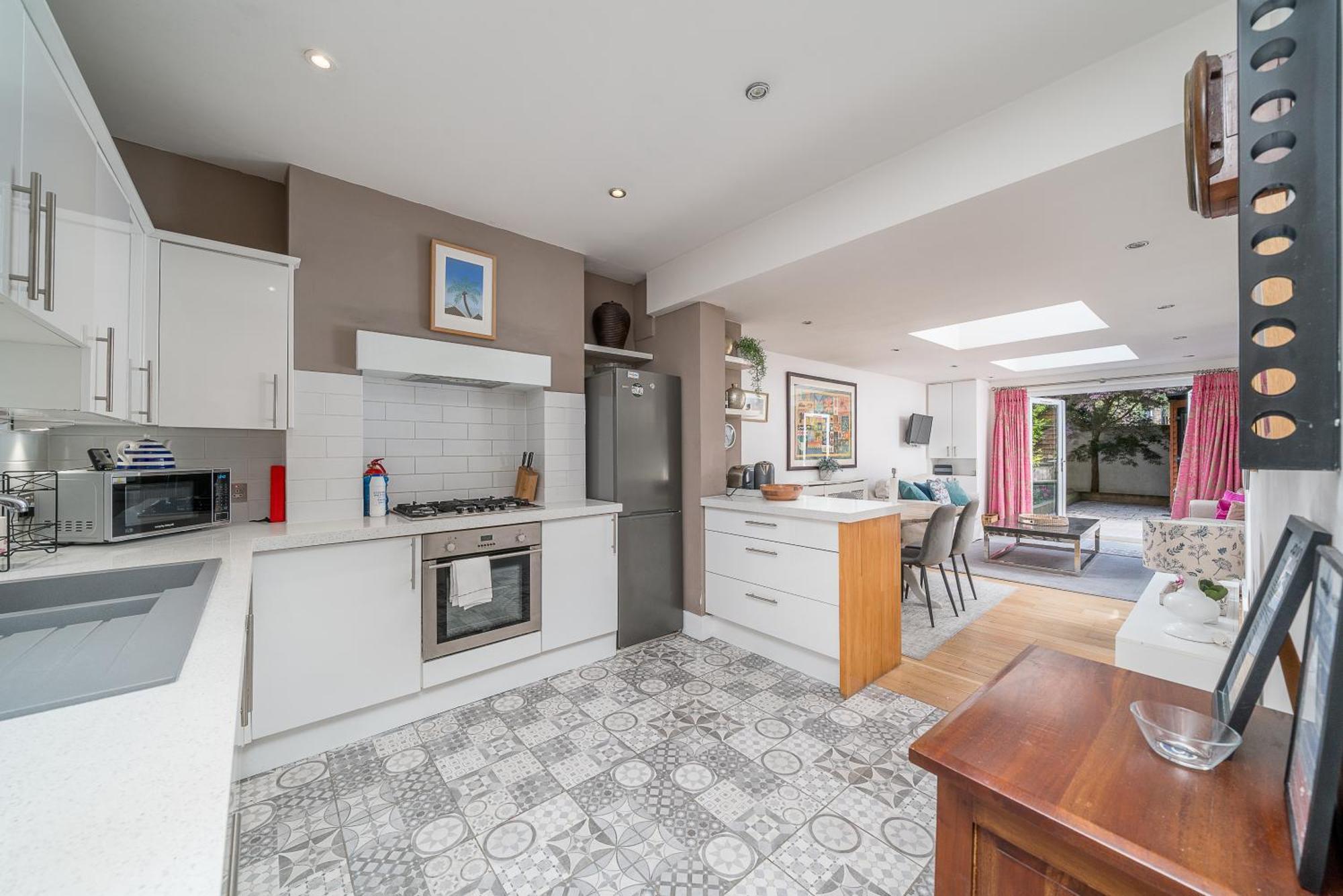Gorgeous Flat With Garden In Battersea Apartment Лондон Екстериор снимка